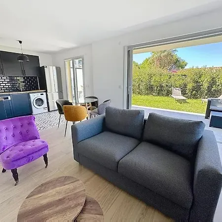 Comfort And Relaxation And Swimming Pool