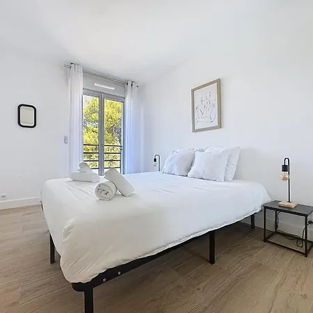 Comfort And Relaxation And Swimming Pool *