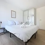 Comfort And Relaxation And Swimming Pool *